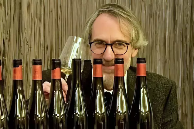 Senior Editor Stuart Pigott tasting German wines for JamesSuckling Portal